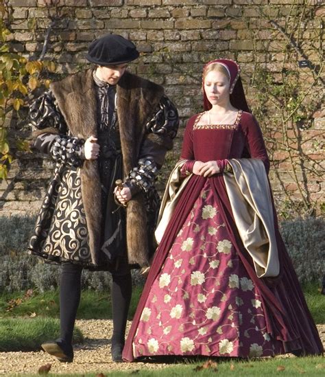 renaissance tudor clothing